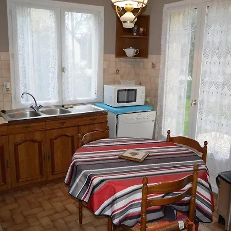 Maison 2** Avec Jardin, Terrasse Et Parking Prive A 800m De La De Trestraou, - Fr-1-542-23